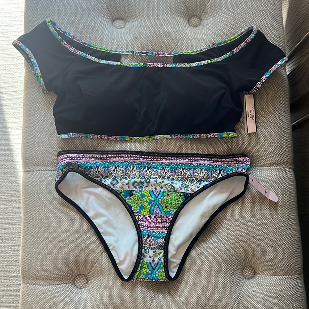Victoria’s Secret swimsuit S/M NWT